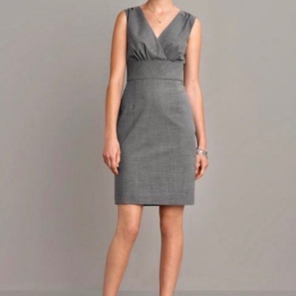 NWT Banana Republic Wool Stretch V-Neck Sheath Dress in Grey Size 6 - Picture 6 of 6